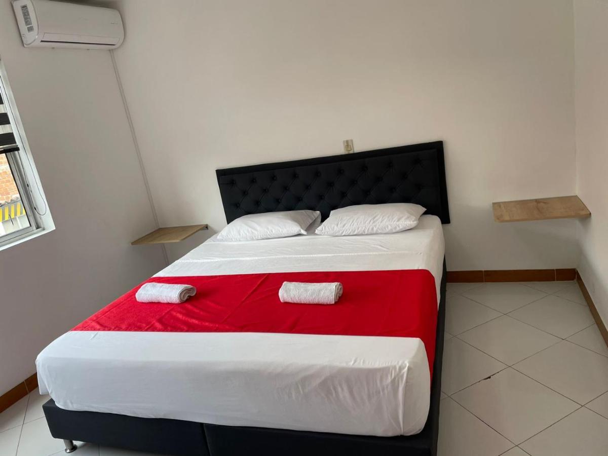 Hotel Picasso 70 Medellin Ngoại thất bức ảnh